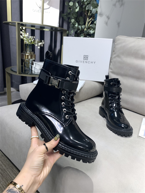 GIVENCHY  Boots(AAA)-035
