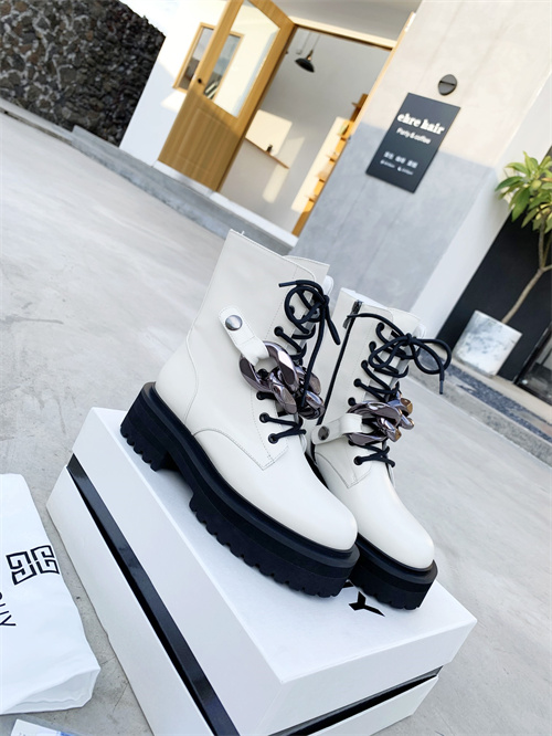 GIVENCHY  Boots(AAA)-053