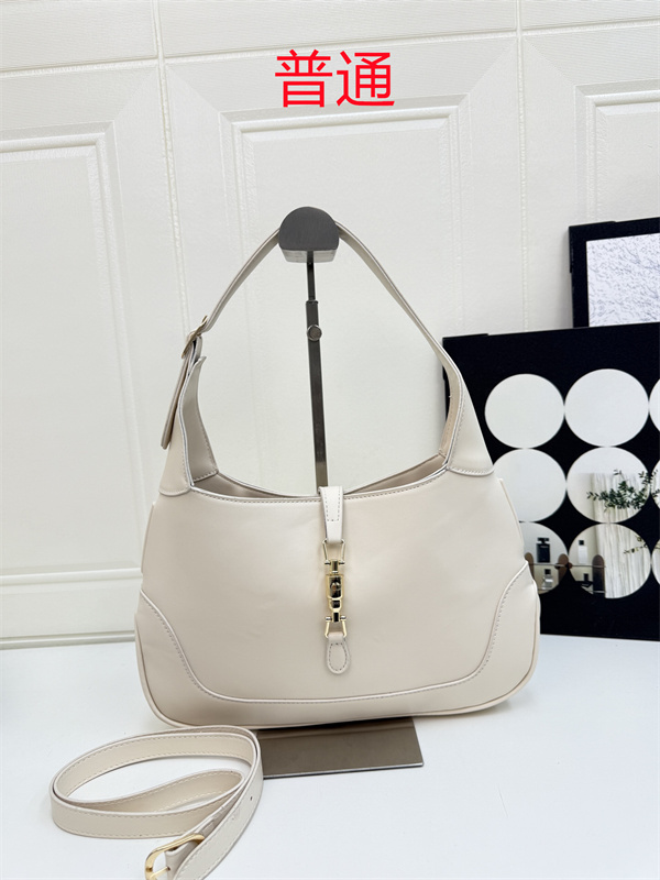 Gucci small bag-0695