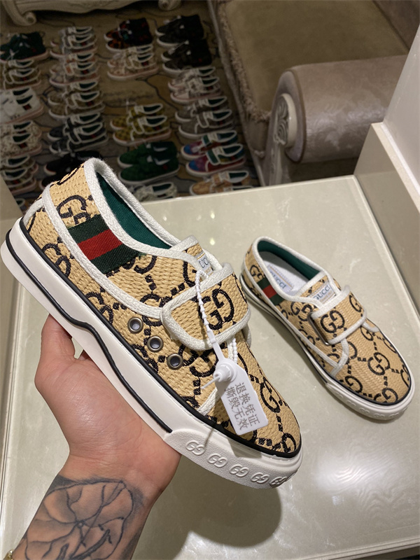 Gucci(AAA)shoes-M/W-1022