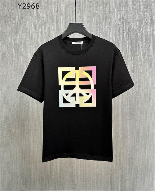 Givenchy Round neck T-shirt-M-347