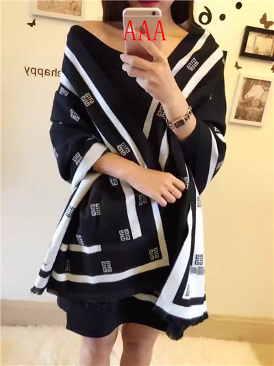 Givenchy-Shawl-002