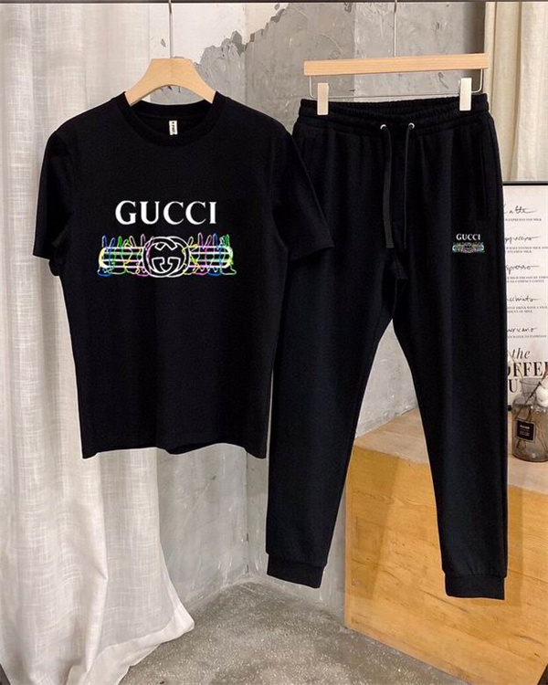 Gucci T-shirt(Suits)-011