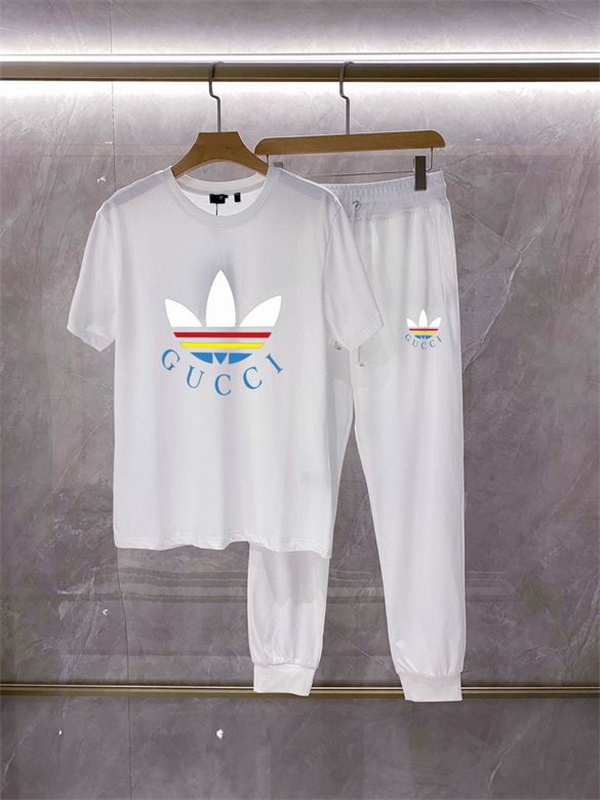 Gucci T-shirt(Suits)-031