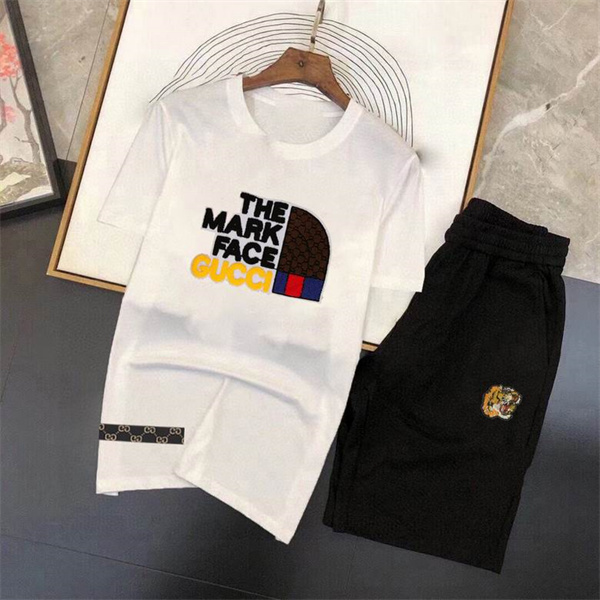 Gucci T-shirt(Suits)-472