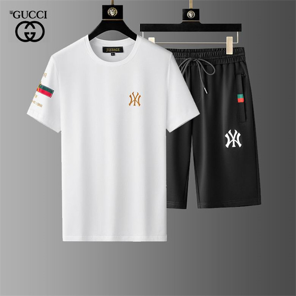 Gucci T-shirt(Suits)-247