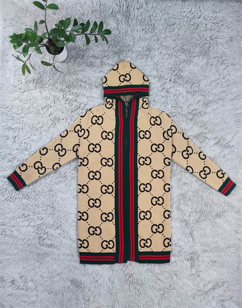 Gucci Suits-W-0162