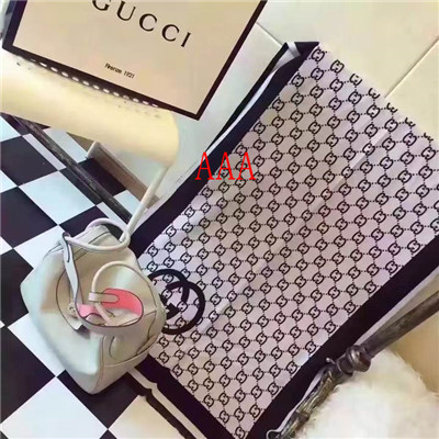 Gucci-Shawl-063