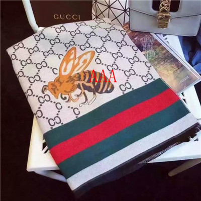 Gucci-Shawl-108