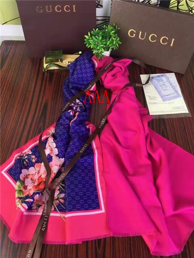 Gucci-Shawl-137