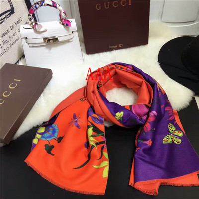 Gucci-Shawl-165