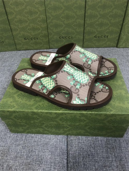 Gucci Sandal-M-551