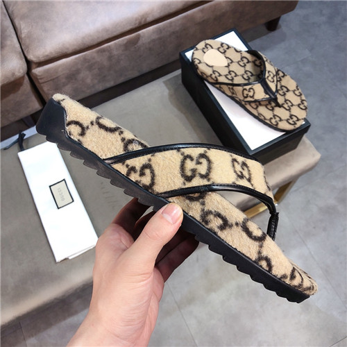 Gucci Sandal(2)-M-208