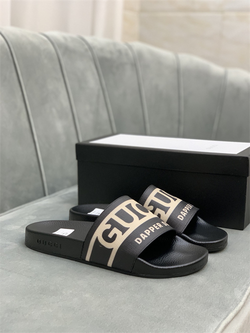 Gucci Sandal-W-209