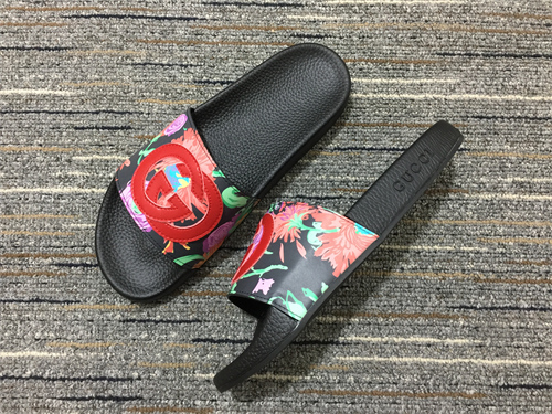Gucci Sandal-W-224