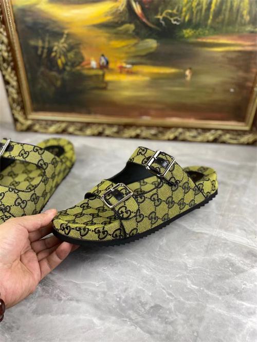 Gucci Sandal(2)-M-381