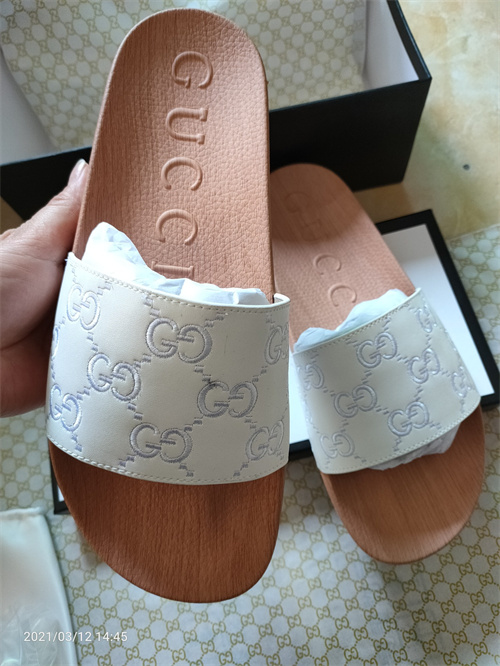 Gucci Sandal-W-399