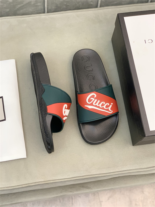 Gucci Sandal(2)-M-553