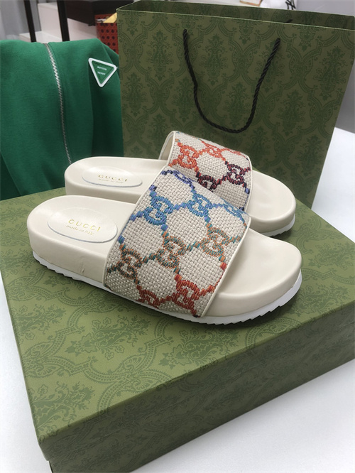 Gucci Sandal(2)-M-580