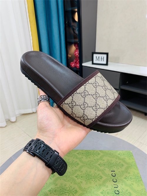 Gucci Sandal(2)-M-584