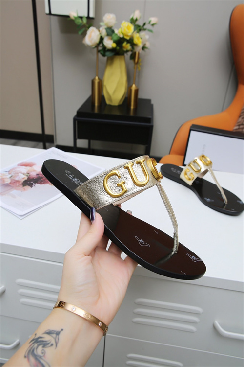 Gucci Sandal(2)-M-631