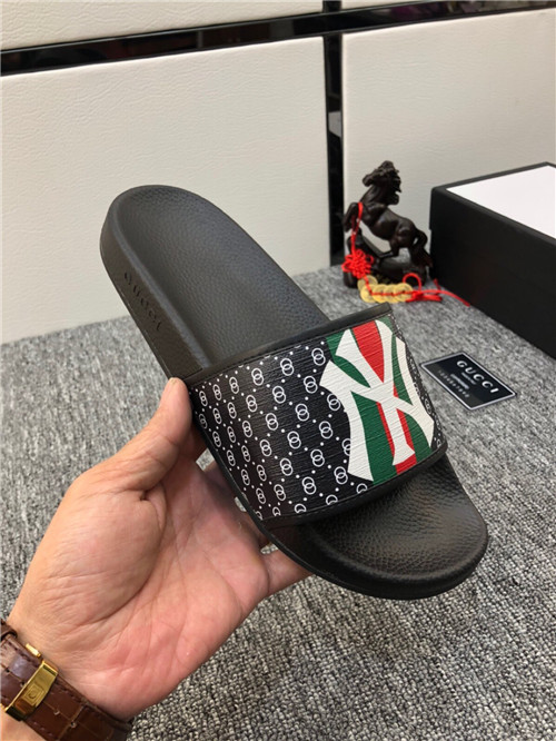 Gucci Sandal(2)-M-056