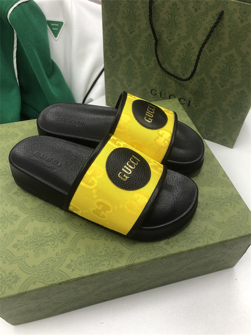 Gucci Sandal-W-541
