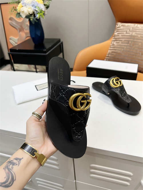 Gucci Sandal(2)-M-664