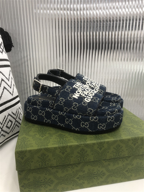 Gucci Sandal(2)-M-698