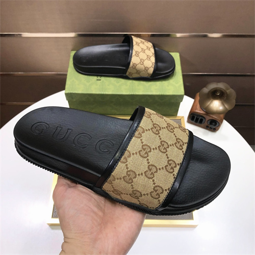 Gucci Sandal(2)-M-723