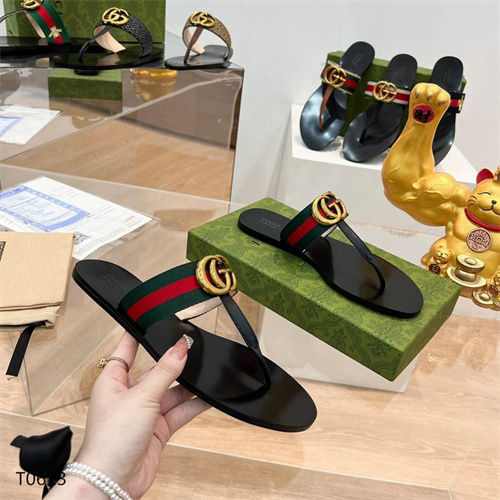 Gucci Sandal-W-635