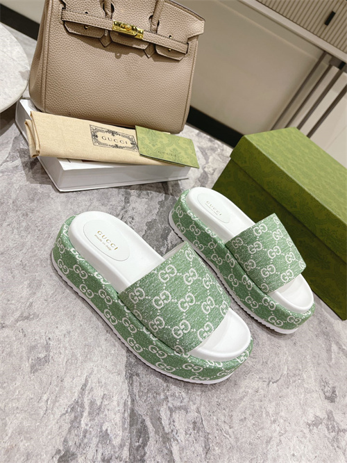 Gucci Sandal(2)-M-781