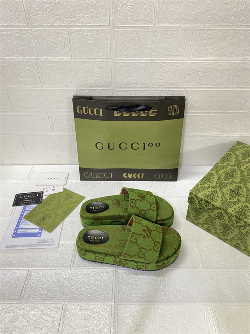 Gucci Sandal(2)-M-808