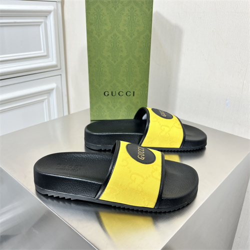 Gucci Sandal-W-712