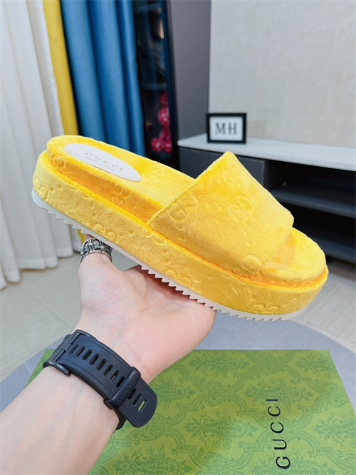 Gucci Sandal(2)-M-829