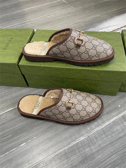 Gucci Sandal-W-726