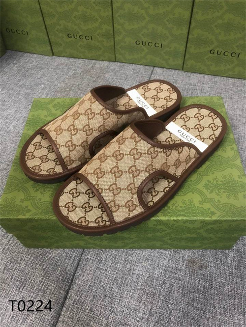 Gucci Sandal(2)-M-885