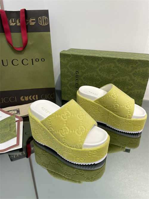 Gucci Sandal(AAA)-W-300