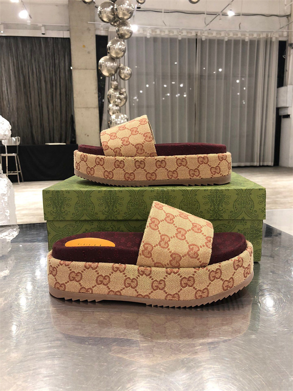 Gucci Sandal(AAA)-W-042