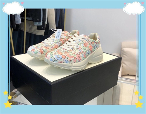 Gucci Clunky Sneaker-124