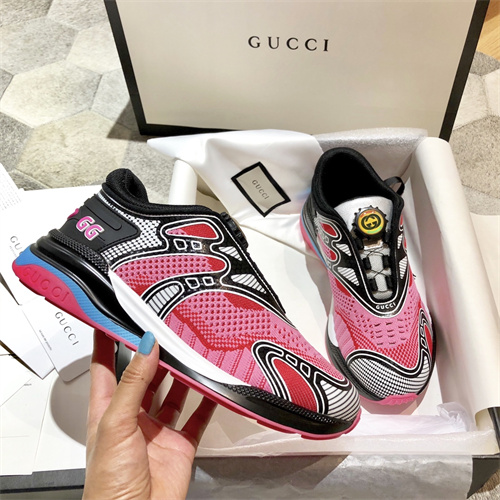 Gucci Clunky Sneaker-197