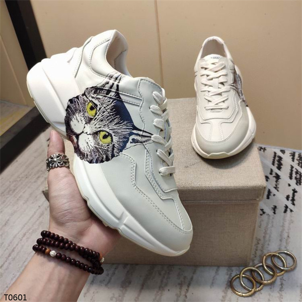 Gucci Clunky Sneaker-022