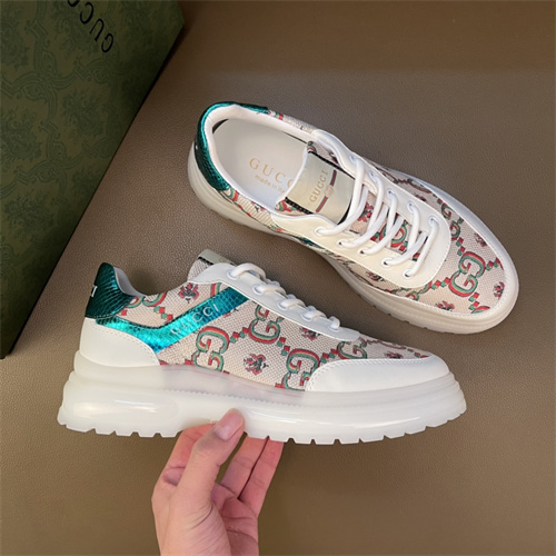 Gucci Clunky Sneaker-278