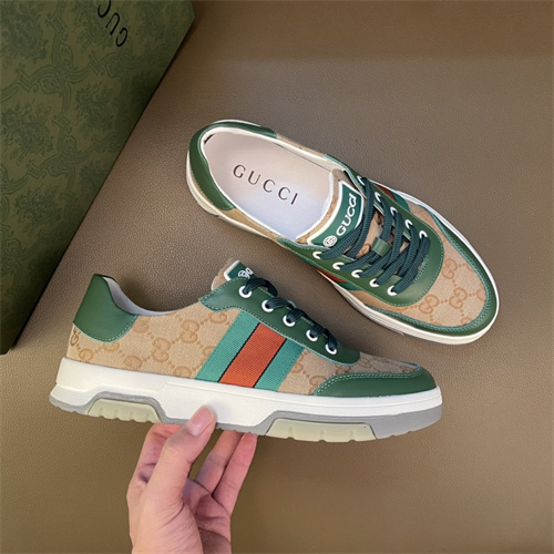 Gucci Clunky Sneaker-282