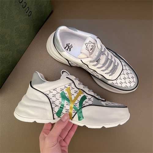 Gucci Clunky Sneaker-306