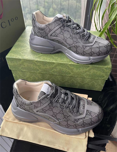 Gucci Clunky Sneaker-0412