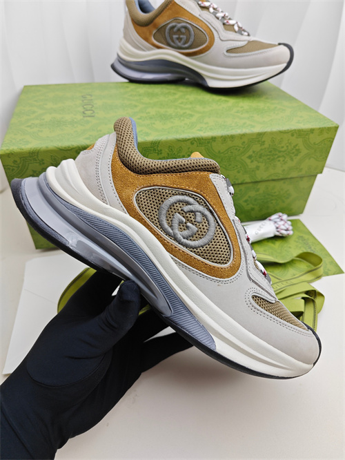 Gucci Clunky Sneaker-0423