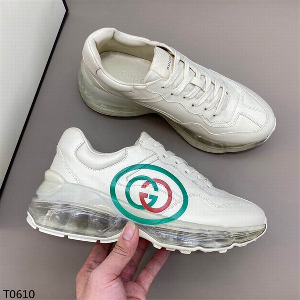 Gucci Clunky Sneaker-048