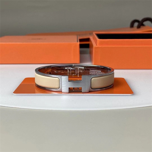 Hermes Bangle-131