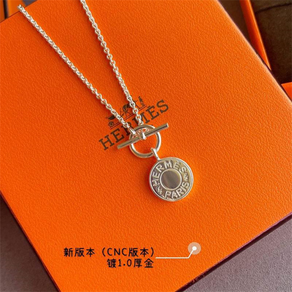 Hermes Necklace-043